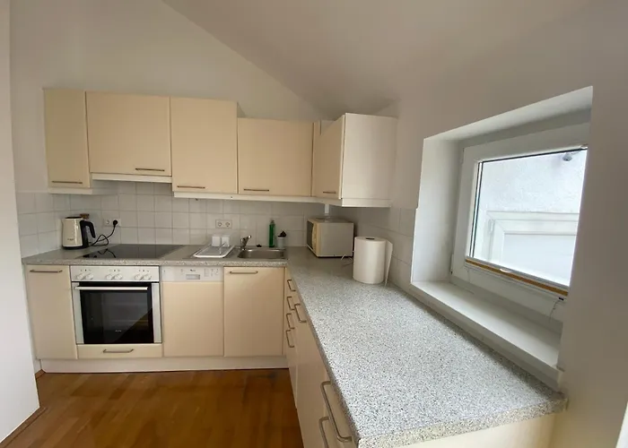 Luxury Penthouse Near Metro, Train Station And 15 Mins Center * Vídeň