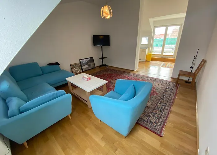 Luxury Penthouse Near Metro, Train Station And 15 Mins Center *